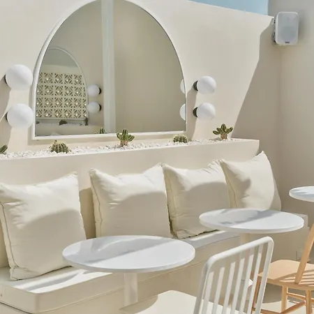 Wake Cup Alacati Love hotel Cesme