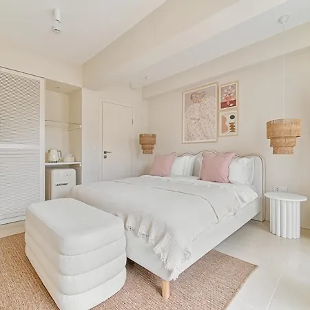 Wake Cup Alacati Love hotel